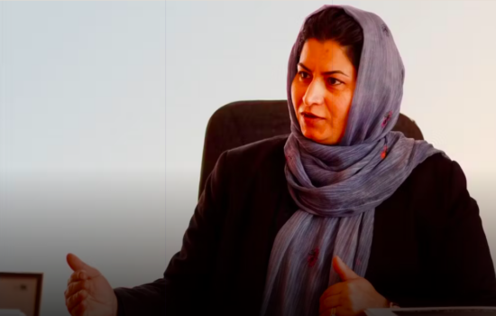 نامم حمیرا ثاقب است